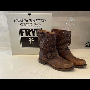 Frye Jenna Disc Short Bootie in Cognac, size 6